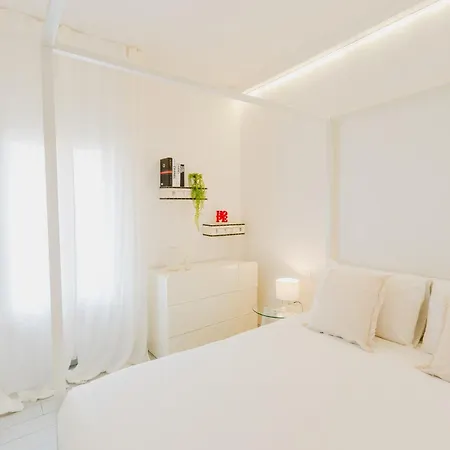 51 White Forte dei Marmi